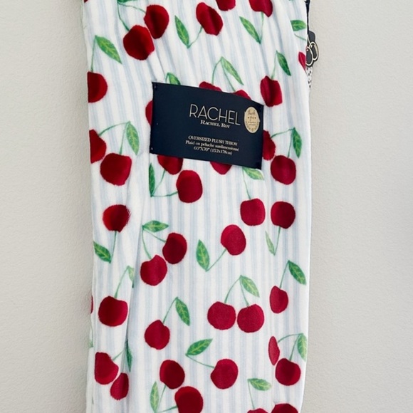Rachel Roy Cherry Oversized Plush Throw - Picture 6 of 7